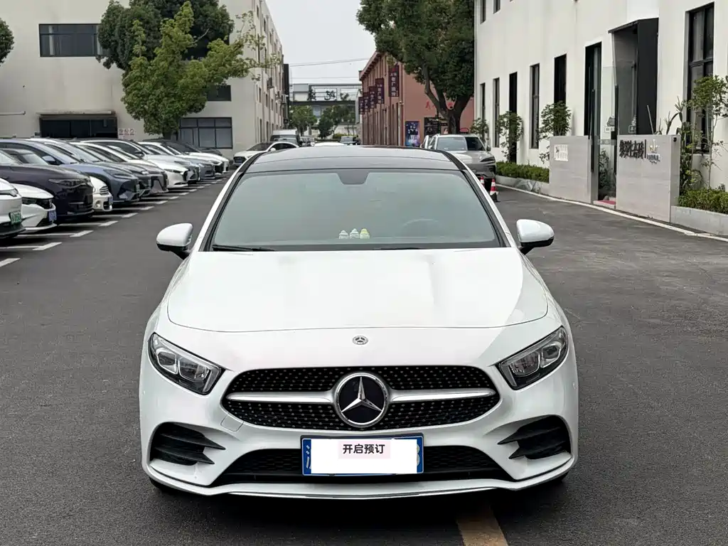 Mercedes-Benz A-Class 2020 — фото 1