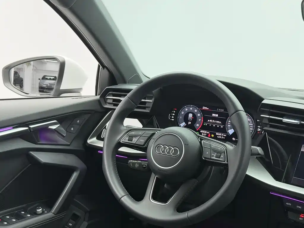 Audi A3 2022 — фото 23