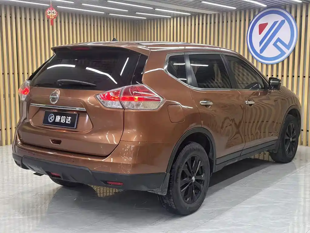 Nissan X-Trail 2015 — фото 10