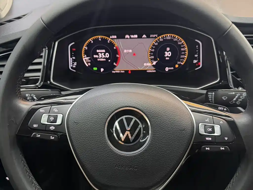 Volkswagen T-Roc 2022 — фото 11