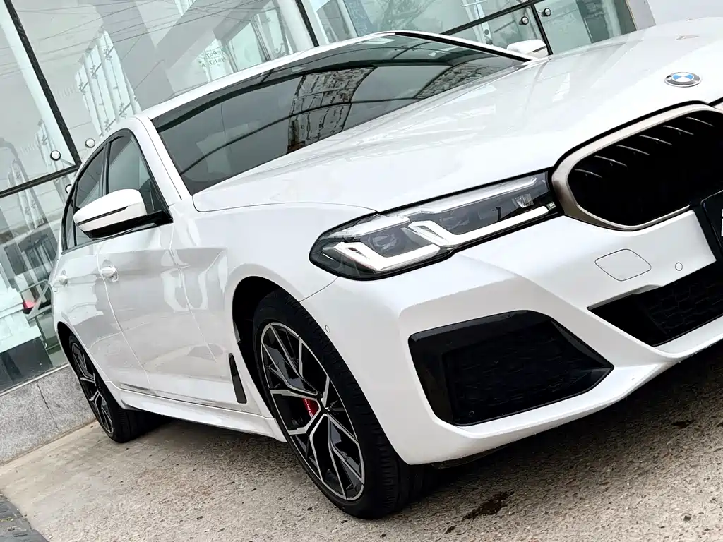 BMW 5 Series 2023