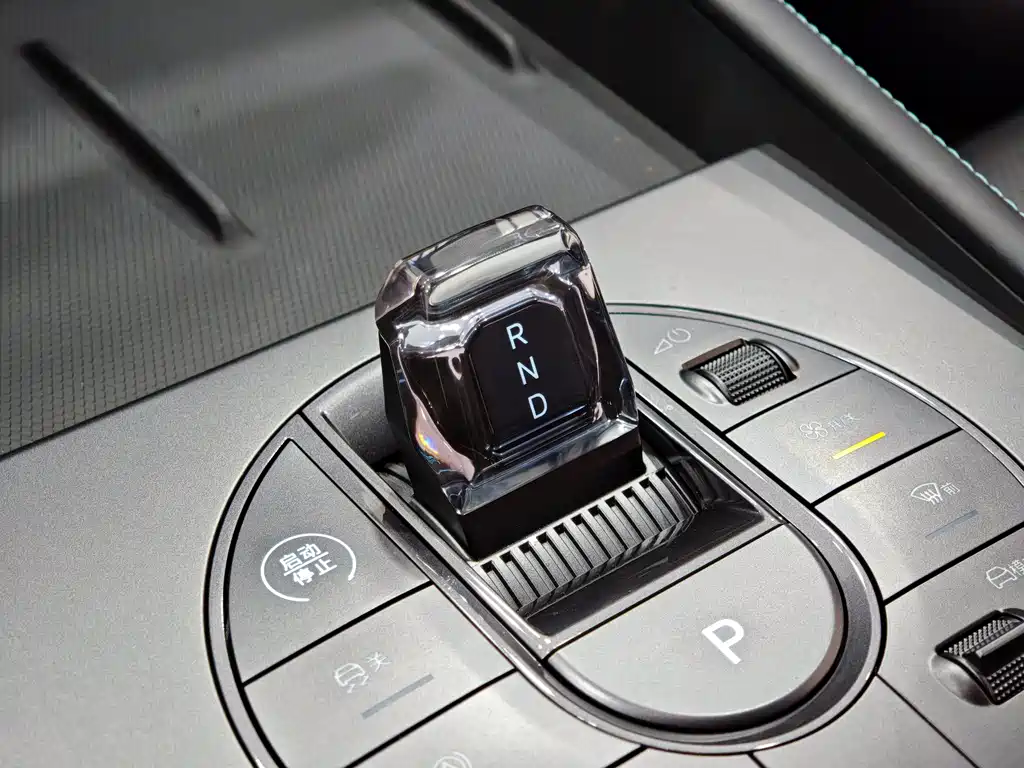 BYD Seal 06 2025 — фото 13