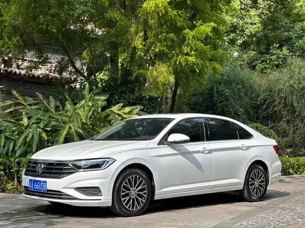 Volkswagen Sagitar 2019