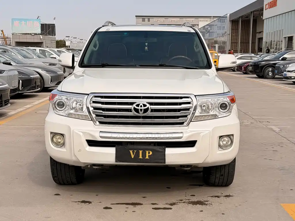 Toyota Land Cruiser 2013 — фото 2