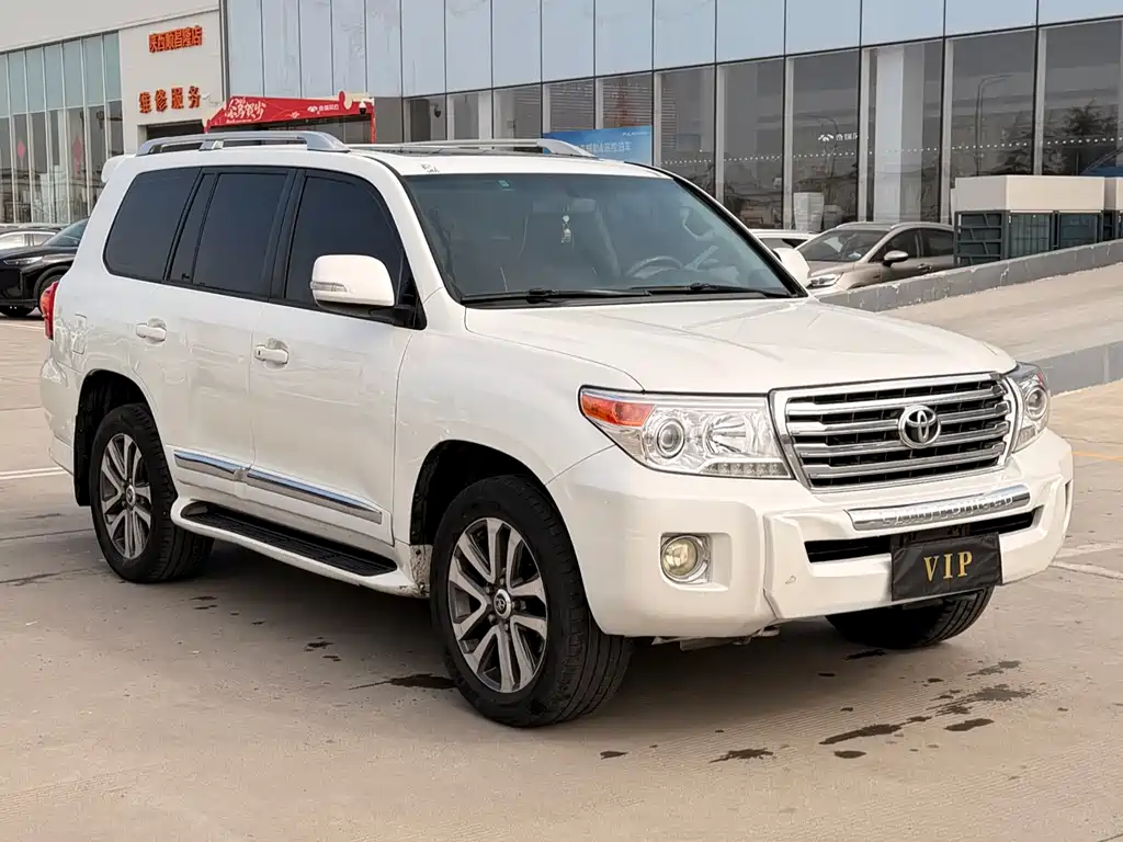 Toyota Land Cruiser 2013 — фото 3