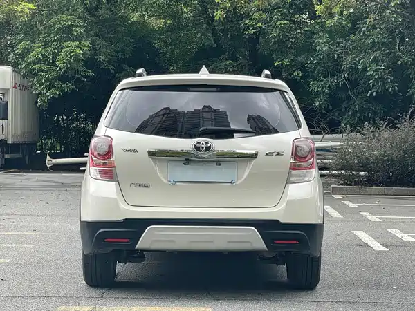 Toyota Yizhi 2016