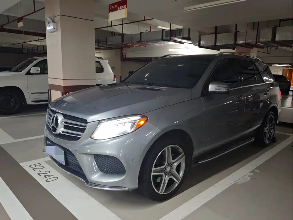 Mercedes-Benz GLE 2017 — фото 1