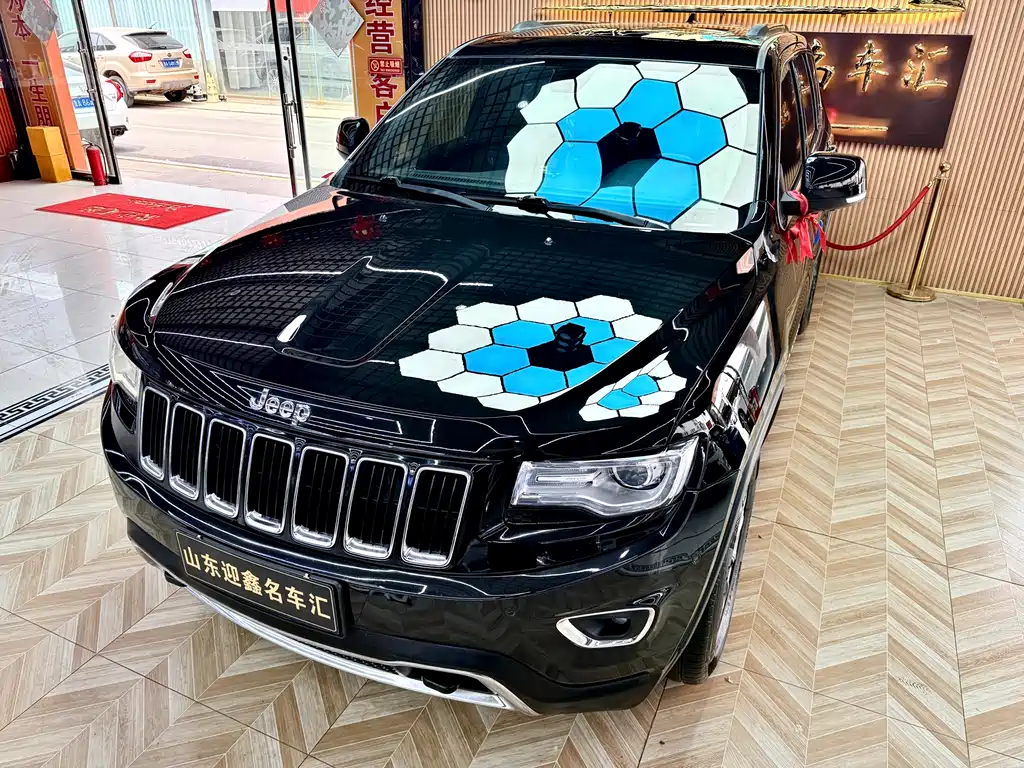Jeep Grand Cherokee 2014 — фото 6