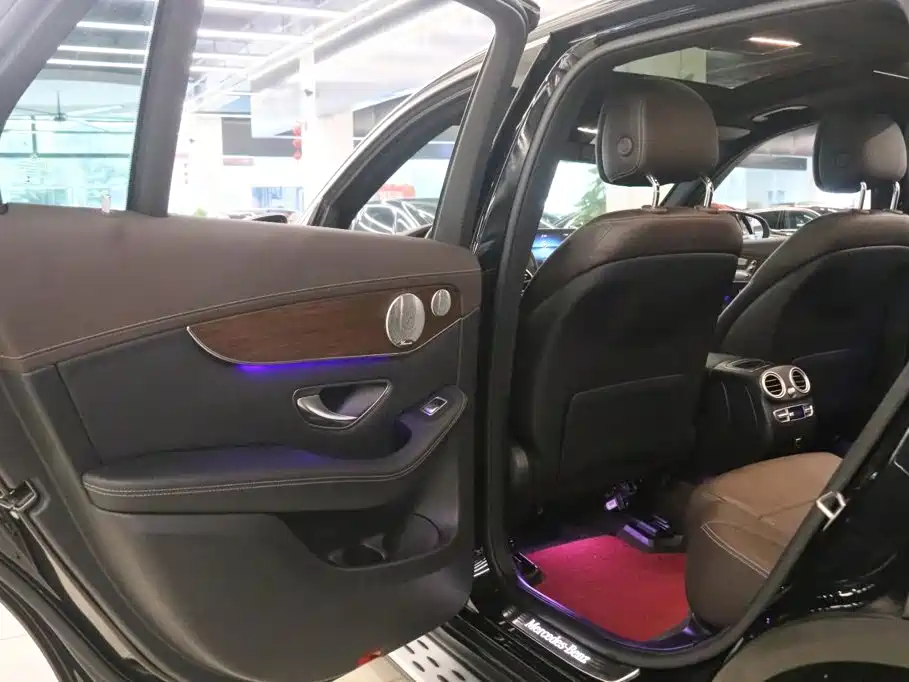 Mercedes-Benz GLC 2021 — фото 16