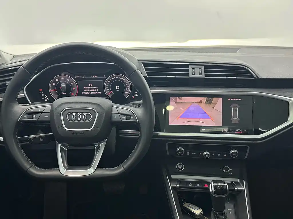 Audi Q3 2022 — фото 10