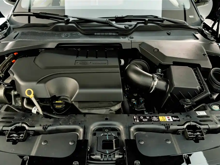 Land Rover Range Rover Evoque 2024 — фото 25