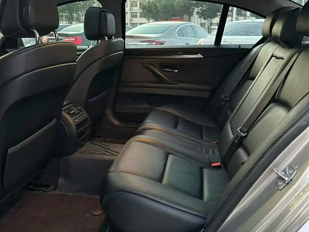 BMW 5 Series 2011