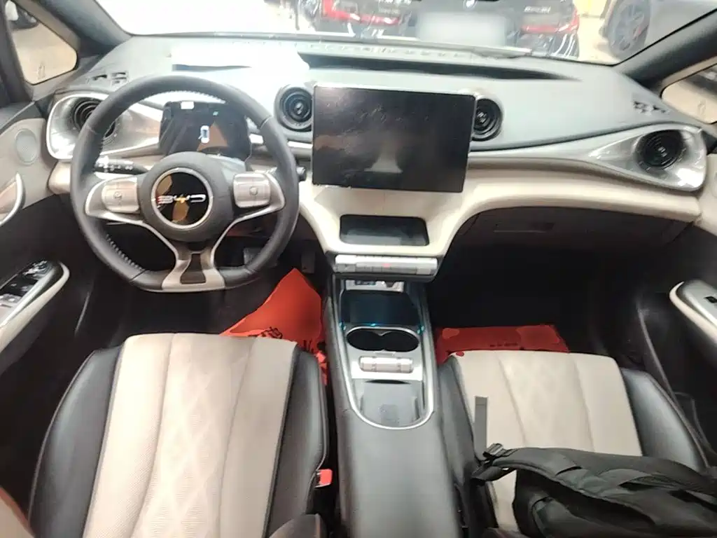 BYD Dolphin 2023 — фото 10
