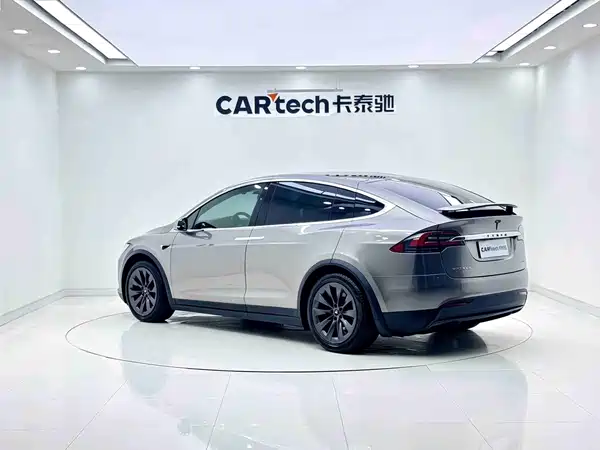 Tesla Model X 2017