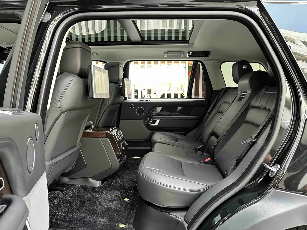 Land Rover Range Rover 2021 — фото 12