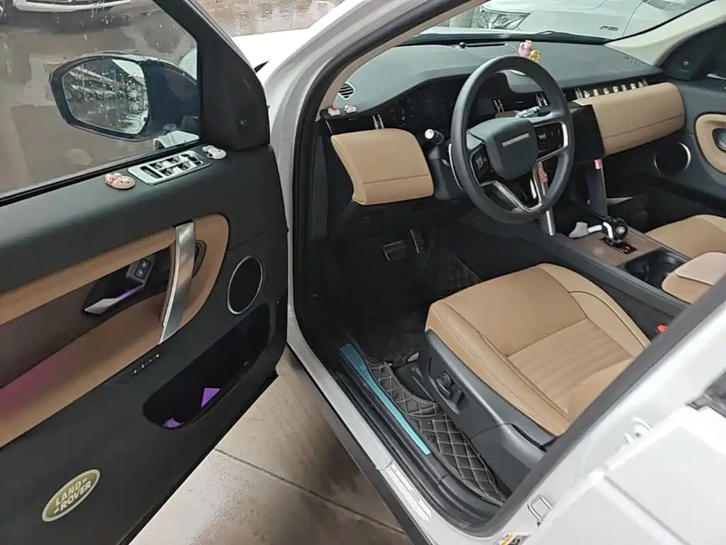 Land Rover Discovery Sport 2024 — фото 12