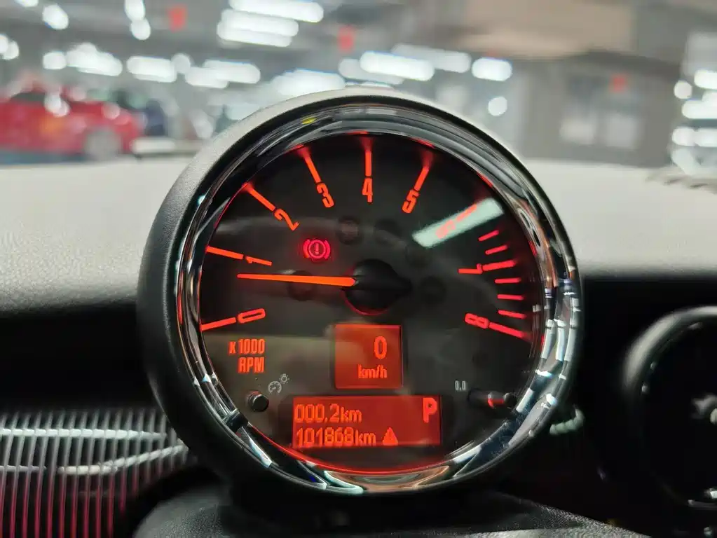 MINI Clubman 2012 — фото 17