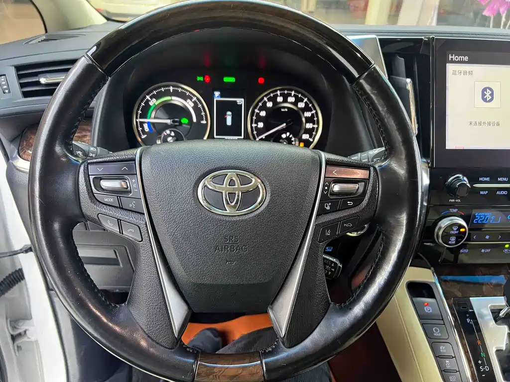 Toyota Alphard 2021 — фото 15