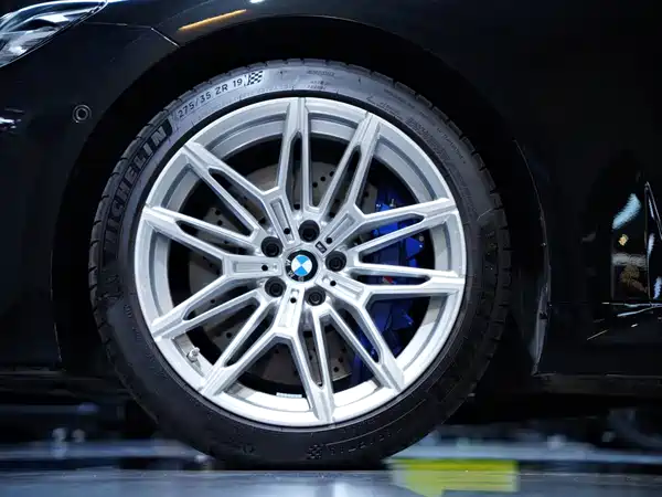 BMW M2 2025