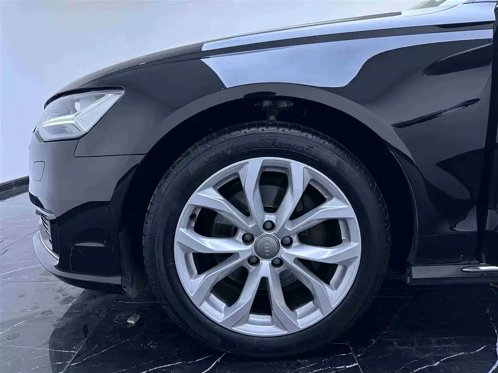 Audi A6L 2018 — фото 18