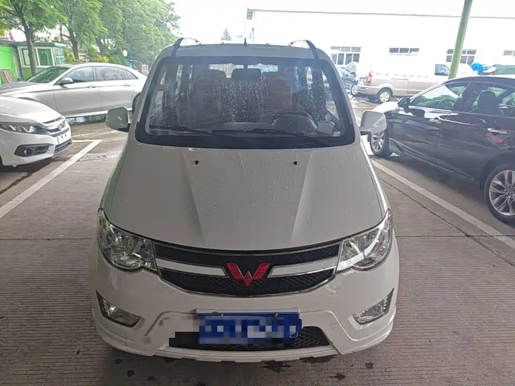 Wuling Hongguang 2019 — фото 3