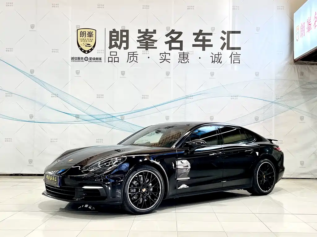 Porsche Panamera 2018 — фото 1