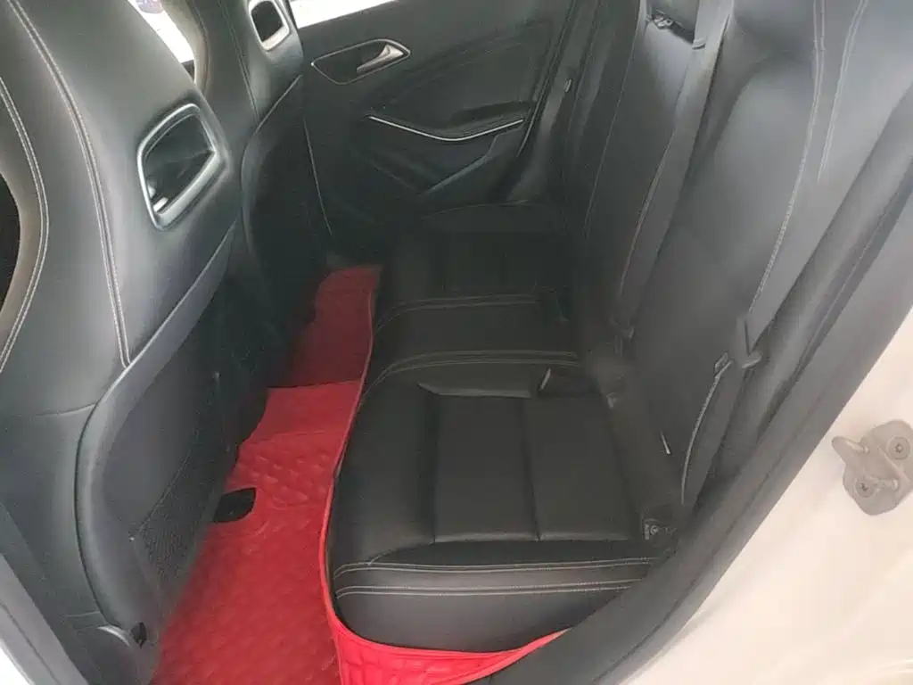 Mercedes-Benz GLA 2017 — фото 17