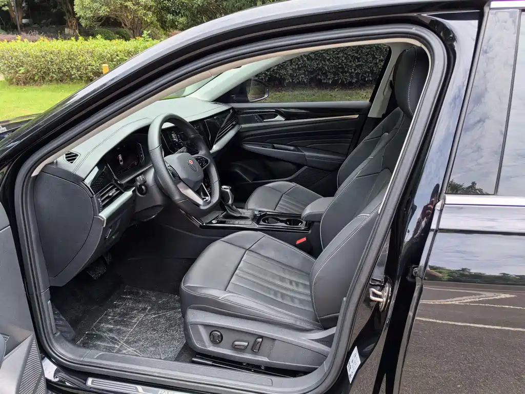 Volkswagen Passat 2023