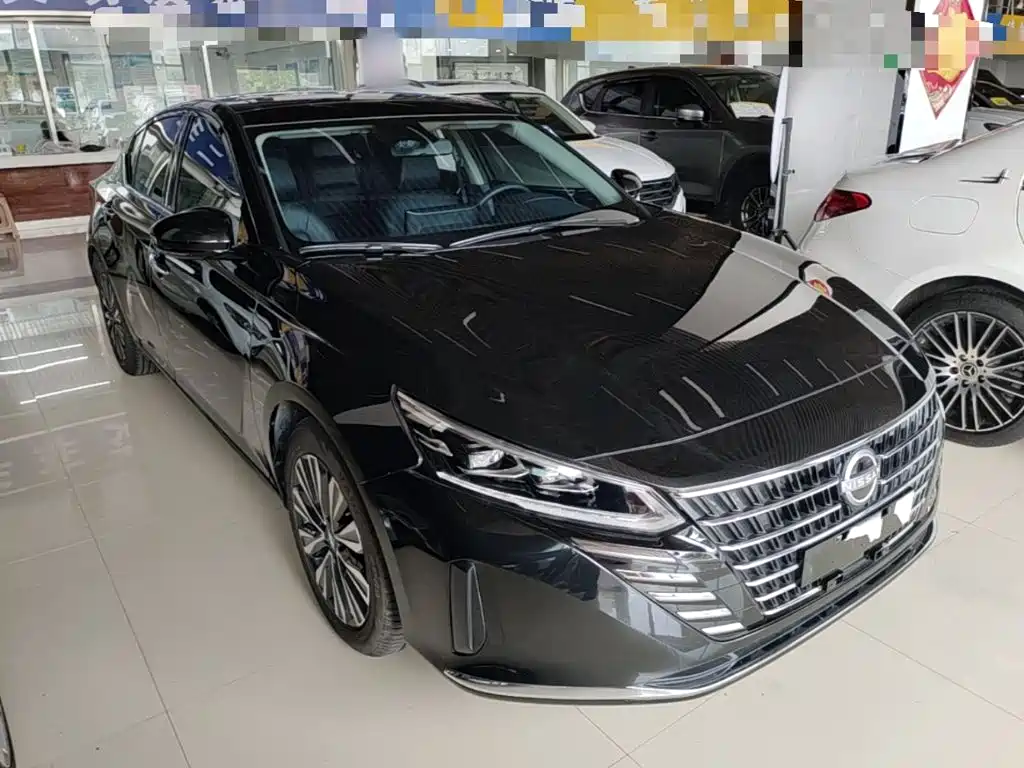 Nissan Teana 2025