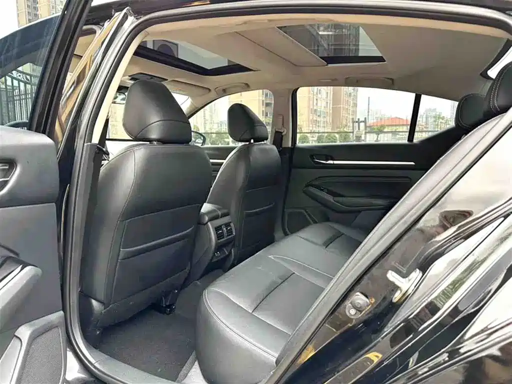 Nissan Teana 2023 — фото 20