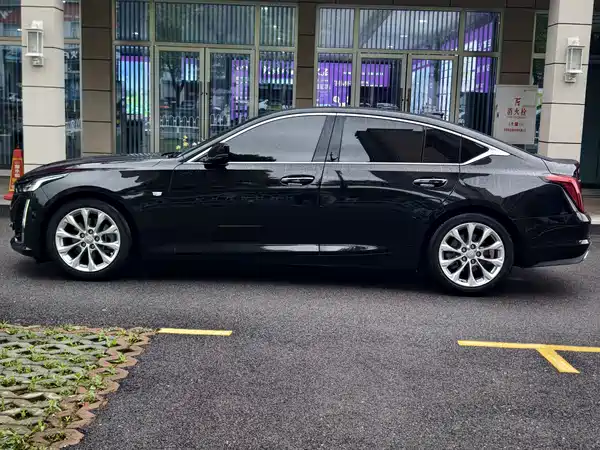 Cadillac CT5 2023