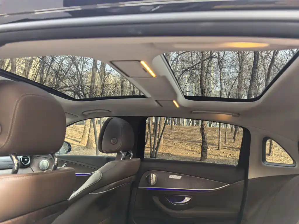 Mercedes-Benz E-Class 2020 — фото 10