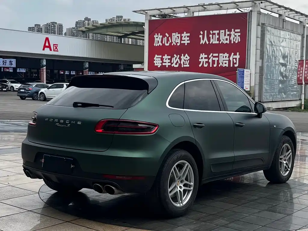 Porsche Macan 2015 — фото 16