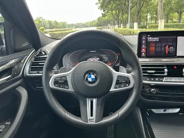 BMW X4 M40i 2025