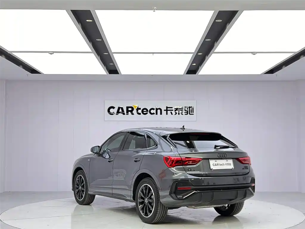 Audi Q3 Sportback 2023 — фото 3
