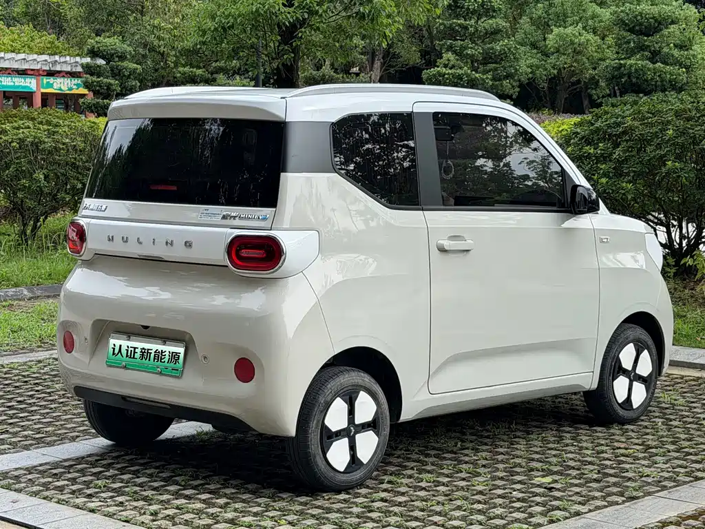 Wuling Hongguang MINIEV 2024 — фото 15