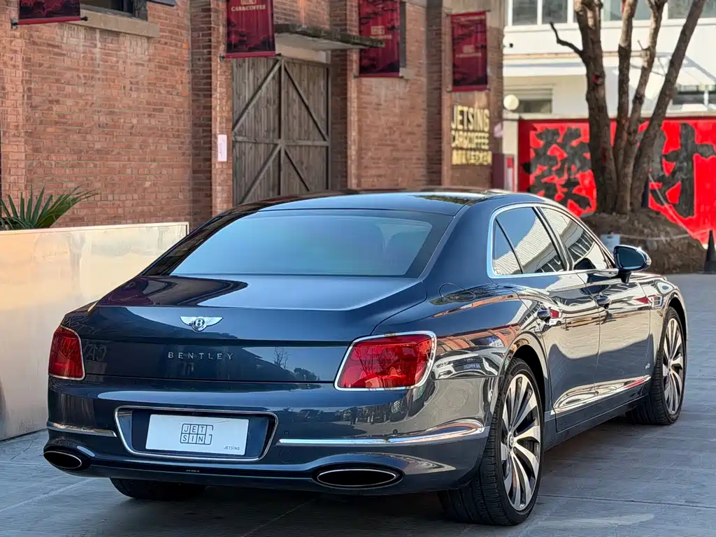 Bentley Flying Spur 2020 — фото 4