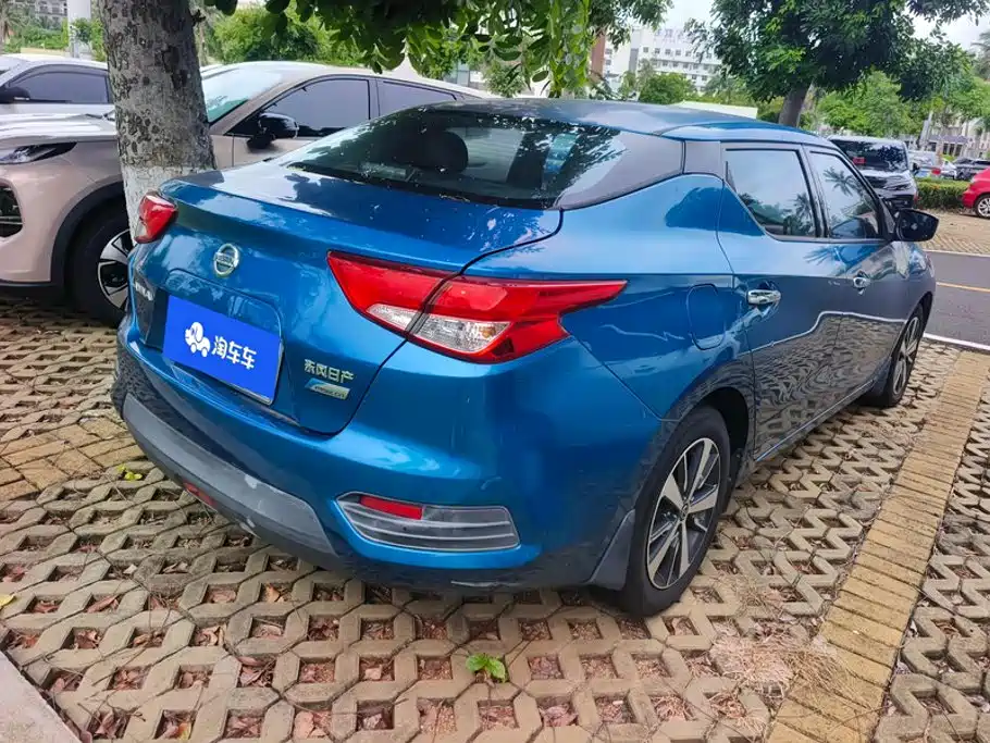 Nissan Bluebird 2018
