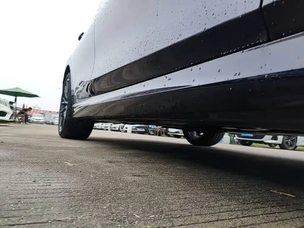 BMW 3 Series 2024 — фото 21