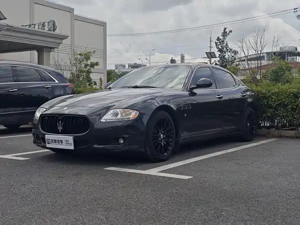 Maserati Quattroporte 2011