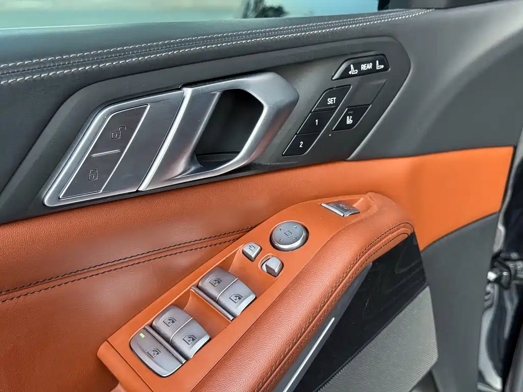 BMW X7 2021 — фото 16