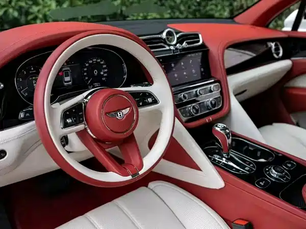Bentley Bentayga 2024