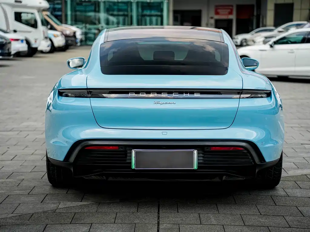 Porsche Taycan 2021 — фото 20