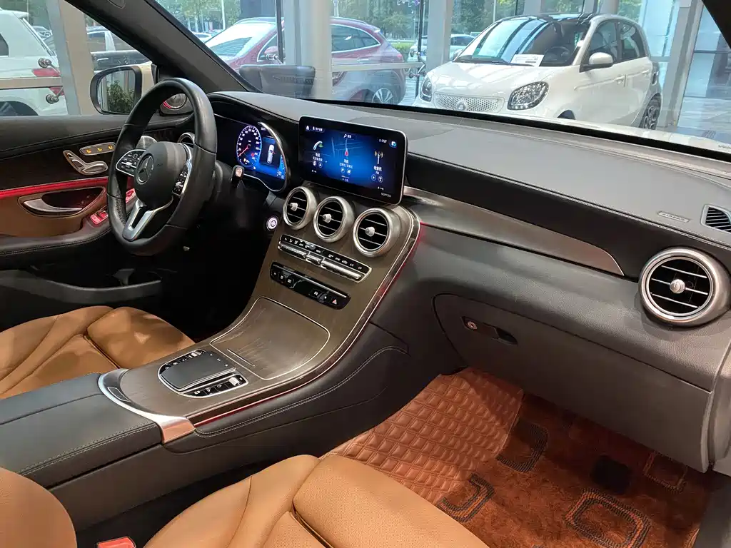 Mercedes-Benz GLC 2020 — фото 10