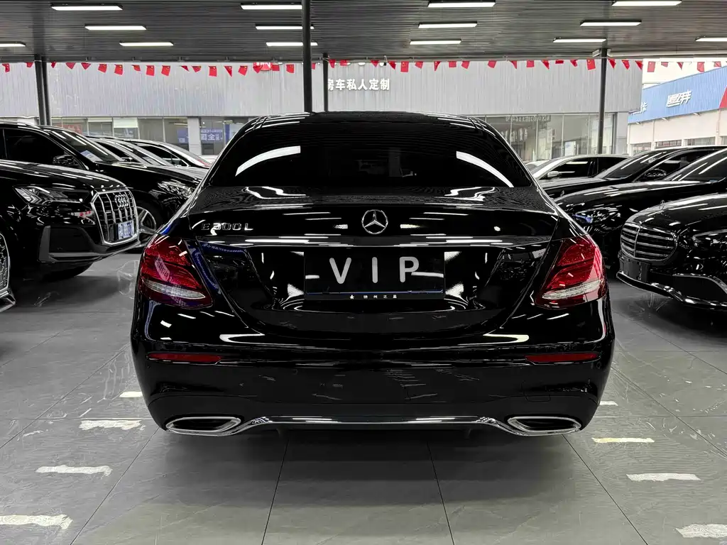 Mercedes-Benz E-Class 2020 — фото 15