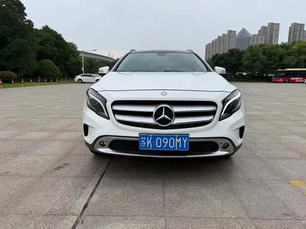 Mercedes-Benz GLA 2015 — фото 2