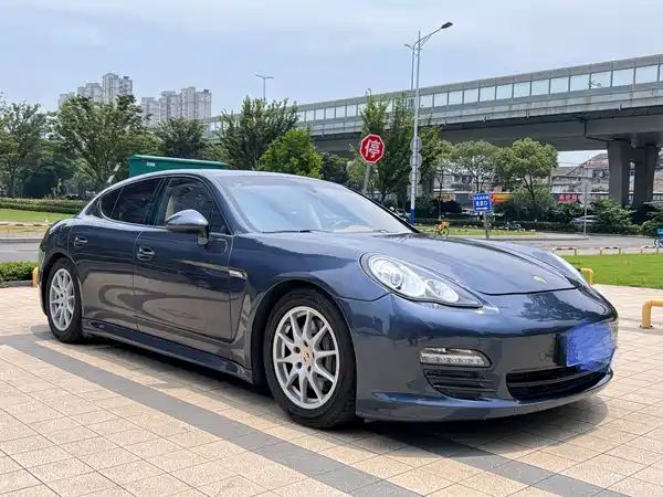 Porsche Panamera 2010
