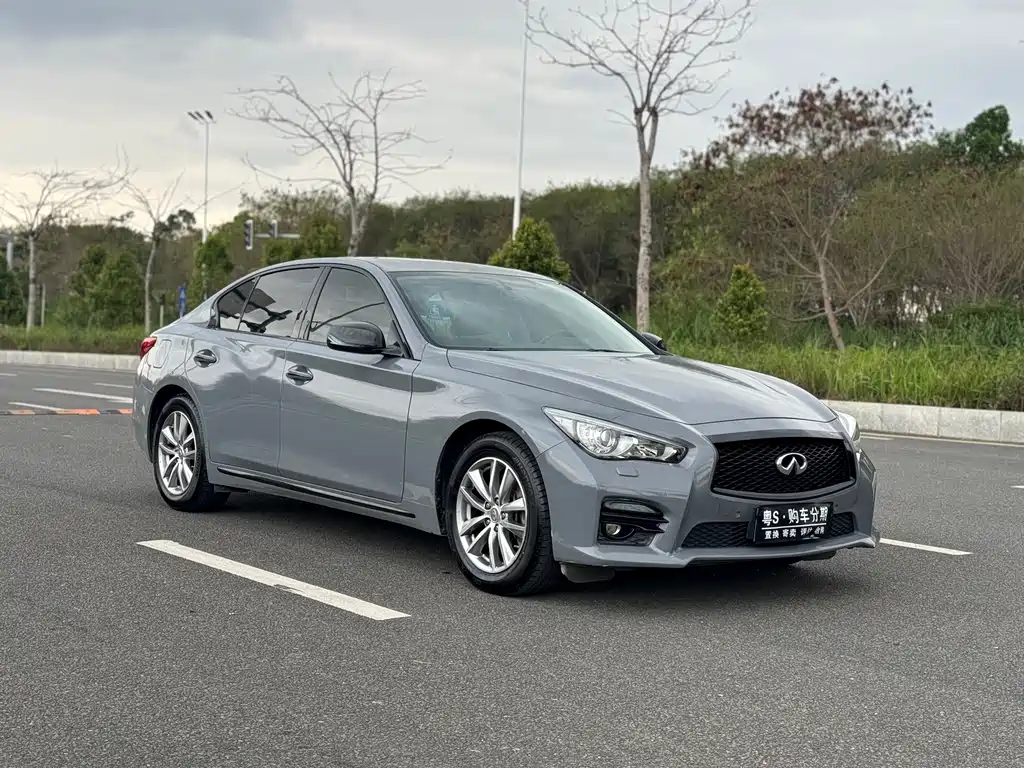 Infiniti Q50L 2014 — фото 3