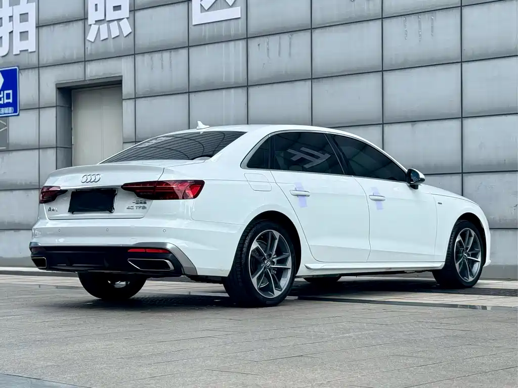 Audi A4L 2020 — фото 9