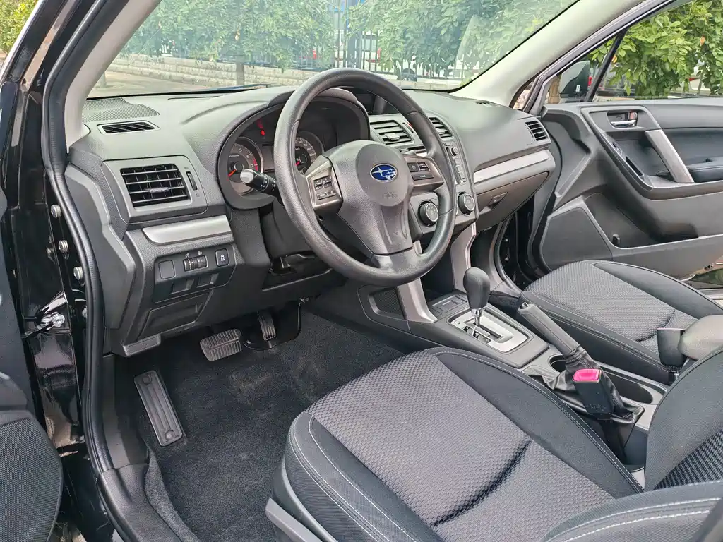 Subaru Forester 2014 — фото 13